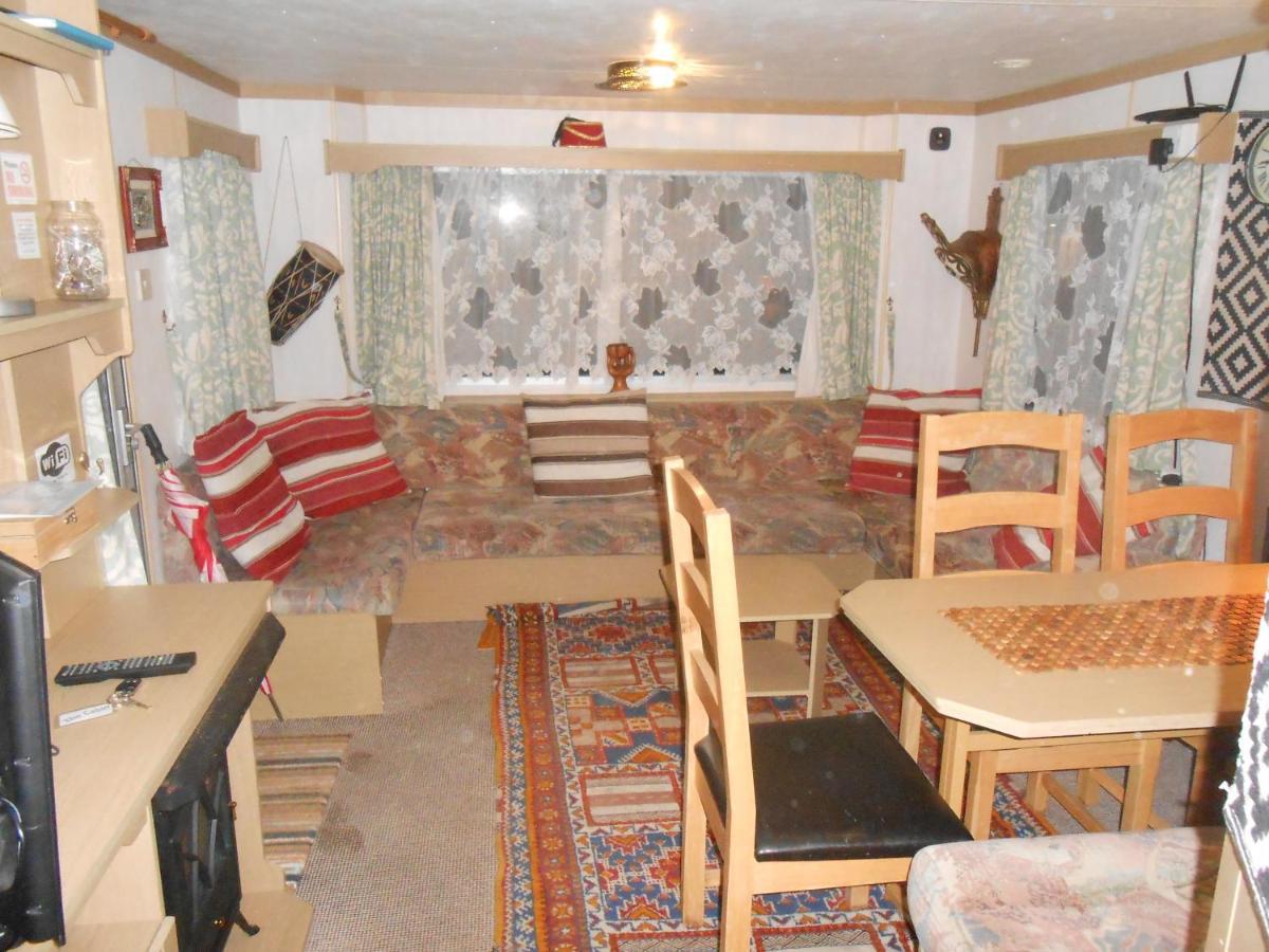 'The Cabin'. A Cosy Private & Secure Holiday Home. Padeswood Экстерьер фото